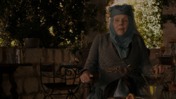extant_GameOfThrones_4x01-TwoSwords_4119