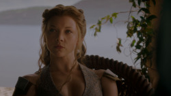 extant_GameOfThrones_4x01-TwoSwords_4122