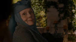 extant_GameOfThrones_4x01-TwoSwords_4182