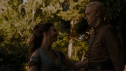 extant_GameOfThrones_4x01-TwoSwords_4238