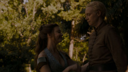 extant_GameOfThrones_4x01-TwoSwords_4239