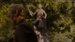 extant_GameOfThrones_4x01-TwoSwords_4246