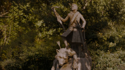 extant_GameOfThrones_4x01-TwoSwords_4248