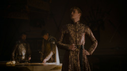 extant_GameOfThrones_4x01-TwoSwords_4260