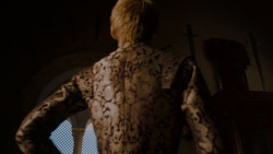 extant_GameOfThrones_4x01-TwoSwords_4271
