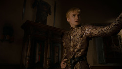 extant_GameOfThrones_4x01-TwoSwords_4282