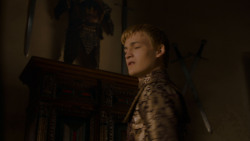 extant_GameOfThrones_4x01-TwoSwords_4286