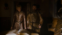extant_GameOfThrones_4x01-TwoSwords_4330