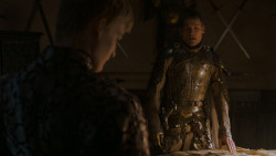 extant_GameOfThrones_4x01-TwoSwords_4346