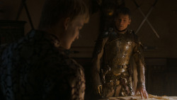 extant_GameOfThrones_4x01-TwoSwords_4359