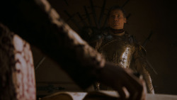 extant_GameOfThrones_4x01-TwoSwords_4385