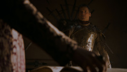 extant_GameOfThrones_4x01-TwoSwords_4386