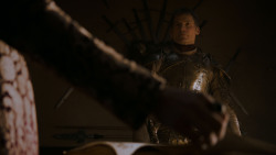 extant_GameOfThrones_4x01-TwoSwords_4390