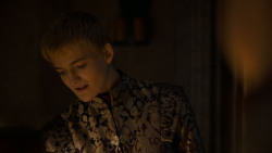 extant_GameOfThrones_4x01-TwoSwords_4410