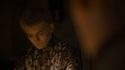 extant_GameOfThrones_4x01-TwoSwords_4424