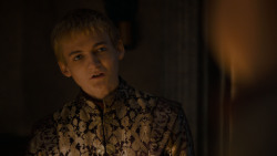 extant_GameOfThrones_4x01-TwoSwords_4438