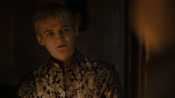 extant_GameOfThrones_4x01-TwoSwords_4439