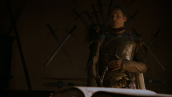extant_GameOfThrones_4x01-TwoSwords_4465