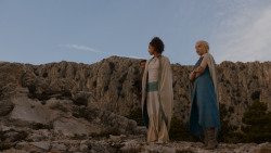 extant_GameOfThrones_4x01-TwoSwords_4532
