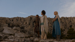 extant_GameOfThrones_4x01-TwoSwords_4533