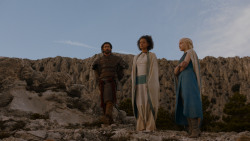 extant_GameOfThrones_4x01-TwoSwords_4535