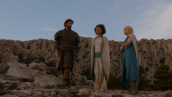 extant_GameOfThrones_4x01-TwoSwords_4539