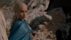 extant_GameOfThrones_4x01-TwoSwords_4541