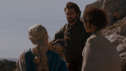 extant_GameOfThrones_4x01-TwoSwords_4545