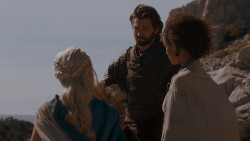 extant_GameOfThrones_4x01-TwoSwords_4549