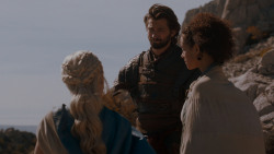 extant_GameOfThrones_4x01-TwoSwords_4550