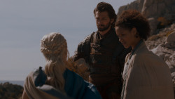 extant_GameOfThrones_4x01-TwoSwords_4559