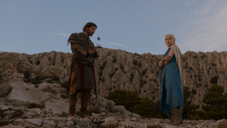 extant_GameOfThrones_4x01-TwoSwords_4576