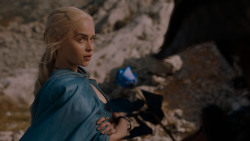 extant_GameOfThrones_4x01-TwoSwords_4579