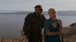 extant_GameOfThrones_4x01-TwoSwords_4589