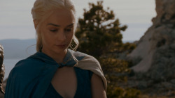 extant_GameOfThrones_4x01-TwoSwords_4602