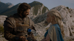 extant_GameOfThrones_4x01-TwoSwords_4633