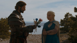 extant_GameOfThrones_4x01-TwoSwords_4666