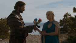 extant_GameOfThrones_4x01-TwoSwords_4668