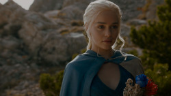 extant_GameOfThrones_4x01-TwoSwords_4695