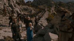 extant_GameOfThrones_4x01-TwoSwords_4726