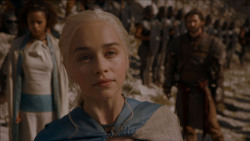 extant_GameOfThrones_4x01-TwoSwords_4765