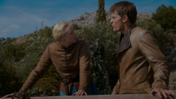 extant_GameOfThrones_4x01-TwoSwords_4856