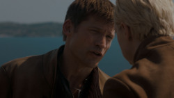 extant_GameOfThrones_4x01-TwoSwords_4897