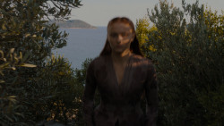 extant_GameOfThrones_4x01-TwoSwords_4936