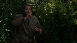 extant_GameOfThrones_4x01-TwoSwords_4996