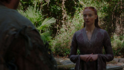 extant_GameOfThrones_4x01-TwoSwords_5021
