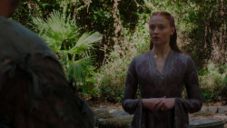extant_GameOfThrones_4x01-TwoSwords_5023