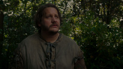 extant_GameOfThrones_4x01-TwoSwords_5027
