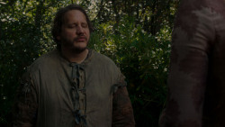 extant_GameOfThrones_4x01-TwoSwords_5045