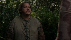 extant_GameOfThrones_4x01-TwoSwords_5052